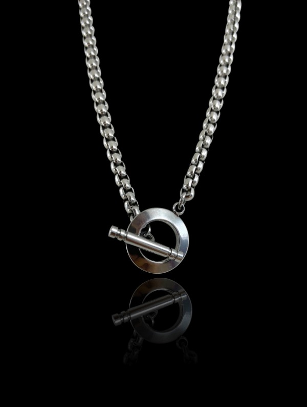 SV - 001 (pendant necklace)